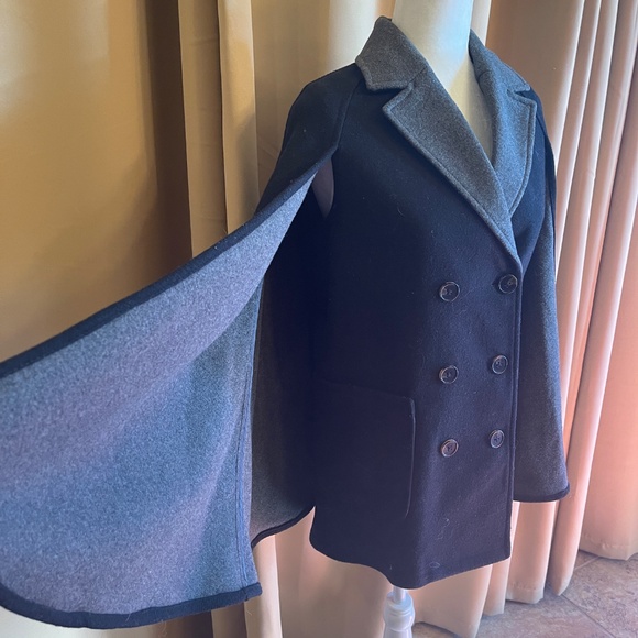 NEW! BCBGeneration Two Toned, Double Breasted Cape Coat, Jacket Size XS - Picture 4 of 11